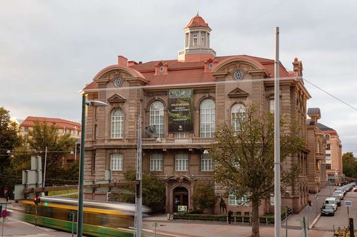 Luonnontieteellinen museo — Suomen luonnon ja maailman historia